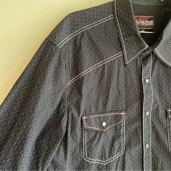 Rock & Roll Cowboy Men's Pearl Snap Long Sleeve Button Down - Picture 6 of 10